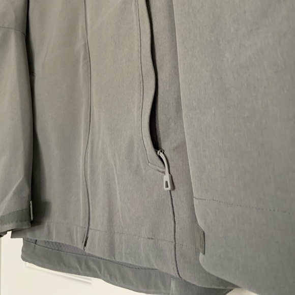 Patagonia Women’s Soft Shell Jacket - Picture 3 of 15